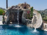 $699 Sale! Luxury Villa W/ Pool, Hot Tub & More! – photo 2