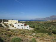 Beautiful Spacious Villa Large Plot 600m Of Sandy Beach Near Makry Gialos Se