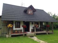 Casa Povestilor Din Bucovina