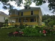 The Yellow House Bed & Breakfast