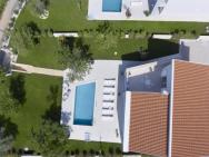 Exquisite Villa In Stani Ovi With Swimming Pool
