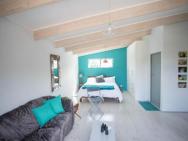 Selkie - Two Restful Studio Apartments Near Noordhoek Beach & Restaurants