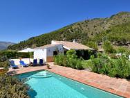 Beautiful Holiday Home With Private Pool In Alcaucin