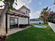 Luxusvilla With Privat Pool Near Beach Santa Maria Sal Kap Verde