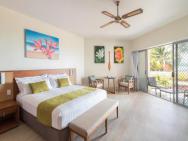 Moana Sands Lagoon Resort - Adults Only