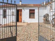 Awesome Home In Villaviciosa De Cordob With 3 Bedrooms, Wifi And Outdoor Swimming Pool – zdjęcie 3
