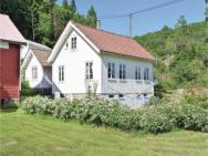 Nice Home In Farsund With 3 Bedrooms