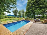 Amazing Home In Plaski With 3 Bedrooms, Wifi And Private Swimming Pool