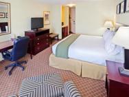 Holiday Inn Express Hotel & Suites Chehalis - Centralia, An Ihg Hotel – photo 2