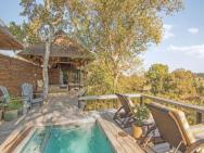 Thornybush Simbambili Lodge