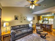 Branson West Condo Rental With Pool Access!