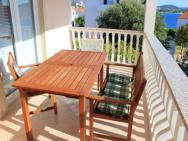 2 Bedrooms Appartement At Zecevo Rogoznicko 50 M Away From The Beach With Sea View Furnished Balcony And Wifi