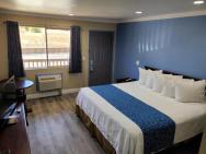 Travelodge By Wyndham Clearlake – photo 2