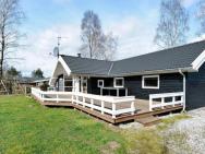 10 Person Holiday Home In F Rvang