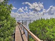 Longboat Key Resort Escape - Walk To The Beach!