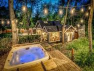 Secluded Fenced Cottage W Dune Top Hot Tub Near Hiking Dog Friendly