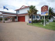 Bks Palm Court Motor Lodge – photo 6