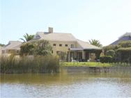 Stunning Cape Peninsula Holiday Villa With Pool