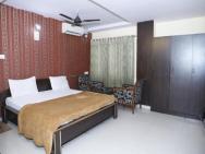 Maruthi Residency Inn & Restaurant Lb Nagar