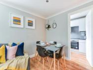 Comfortable Ground Floor Flat Sleeps Up To 4 With Private Parking By Sussex Short Lets – photo 7