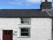 Tri Deg Un, Cottage For 2 Adults And 2 Children