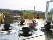 Beach Location Complete Property Containing Two Apartments Sleeps 12 Pembrokeshire Wales – photo 3