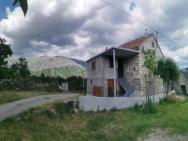 Country Vacation House Vrlika - Jezevic