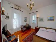 A2 - Cozy Apartment Best Location In Supetar