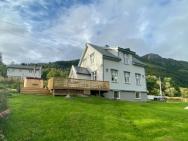 Fjord House In The Heart Of Lofoten