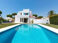 5 Bedrooms Villa With Private Pool Enclosed Garden And Wifi At Quarteira
