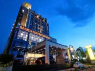 Platinum Hotel & Convention Hall Balikpapan – photo 2