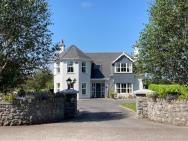 Tailors Lodge, Luxurious Peaceful Apartment- Castleisland, Kerry