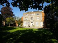 Priory House B&b And The Oriental Brewhouse Self Catering Accommodation