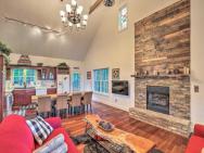 Beautiful Hendersonville Cabin With Mtn Views! – photo 4
