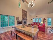 Beautiful Hendersonville Cabin With Mtn Views! – photo 7