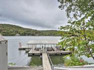 Ideally Located Waterfront Home With Private Dock! – zdjęcie 2