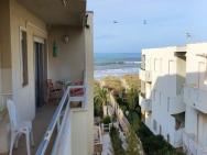 2 Bedrooms Appartement At Alcamo Marina 10 M Away From The Beach With Sea View Furnished Terrace And Wifi