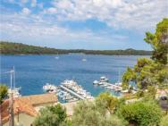 Amazing Apartment In Mali Losinj With 3 Bedrooms And Wifi