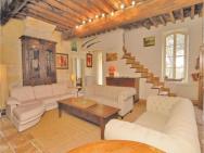 Beautiful Home In Arles With 7 Bedrooms, Private Swimming Pool And Outdoor Swimming Pool