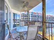 Sunny Condo Situated Right On Lake Of The Ozarks!