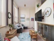 Cliftonmeade By Mia Living 2 Bedroom Apartment With Free Parking