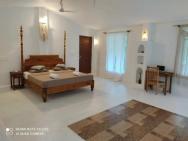 Rooms With Open Kitchen In Greek Jungle Villa, Thalassa Road – zdjęcie 1