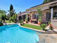 Amazing Home In Les Angles With Wifi, Private Swimming Pool And Outdoor Swimming Pool – zdjęcie 1