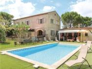 Awesome Home In Chteaurenard With Wifi, Private Swimming Pool And Outdoor Swimming Pool