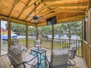 Private And Picturesque Escape On Lake Henry!