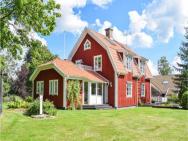 Beautiful Home In Rörvik With 4 Bedrooms