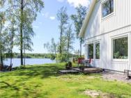 Amazing Home In Örebro With Wifi And 3 Bedrooms
