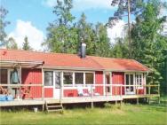 Nice Home In Annerstad With 2 Bedrooms, Sauna And Wifi