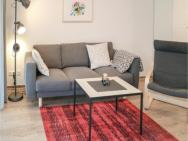 Beautiful Apartment In Graal-mritz With 1 Bedrooms