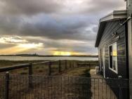 Coorong Island Retreat - Farm Stay At Pet Friendly Property